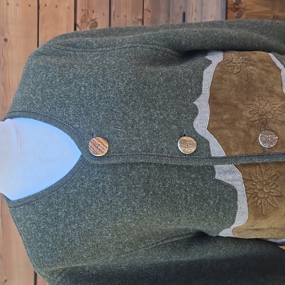 GIESSWEIN Vintage Wool Cardigan Made in Austria - Picture 5 of 12